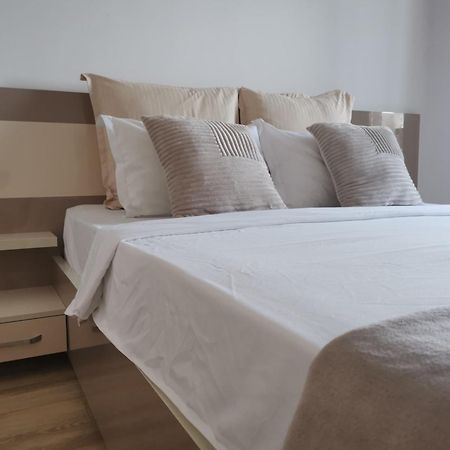 Coffee Residence Apartment Cu 2 Camere Бухарест Экстерьер фото